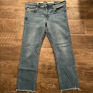 Anthropologie Pilcro and the Letterpress Jeans Sz 31 Slim Straight with Raw Hem